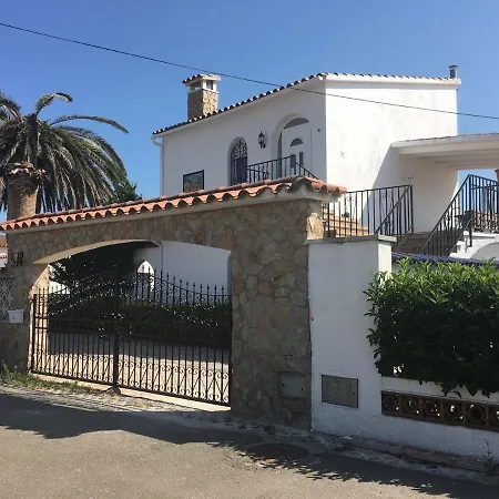 Beautiful With Swimming Pool Holiday home