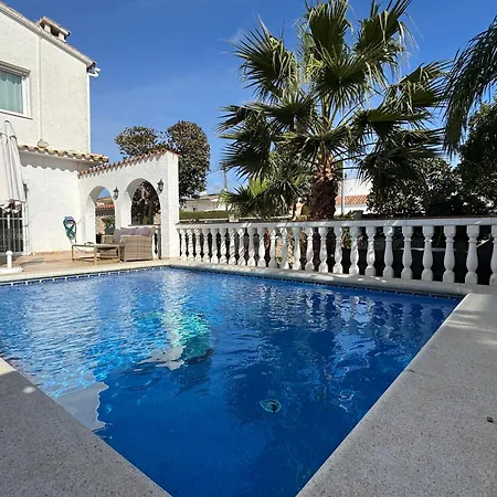 Beautiful With Swimming Pool
