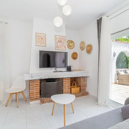 Beautiful With Swimming Pool Casa de vacances *